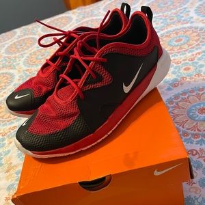 NIKE Boys sneakers